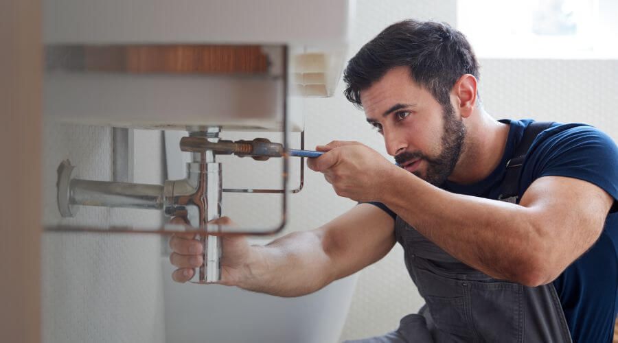Water heater leaking fix in Laotto, IN